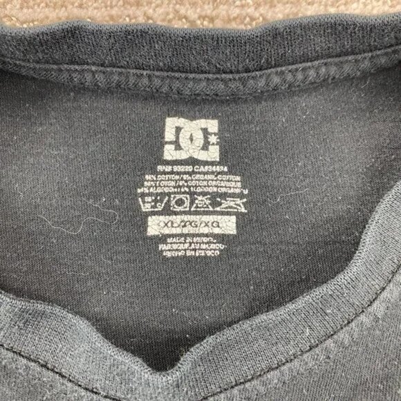 DC Shoes Shirt Men Extra Large XL Black Modified Cut-Off Sleeveless T-Shirt - Picture 4 of 9